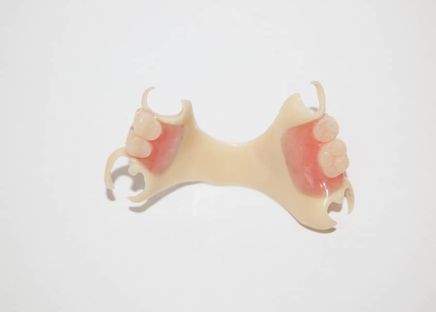 Protezy zębowe elastyczne